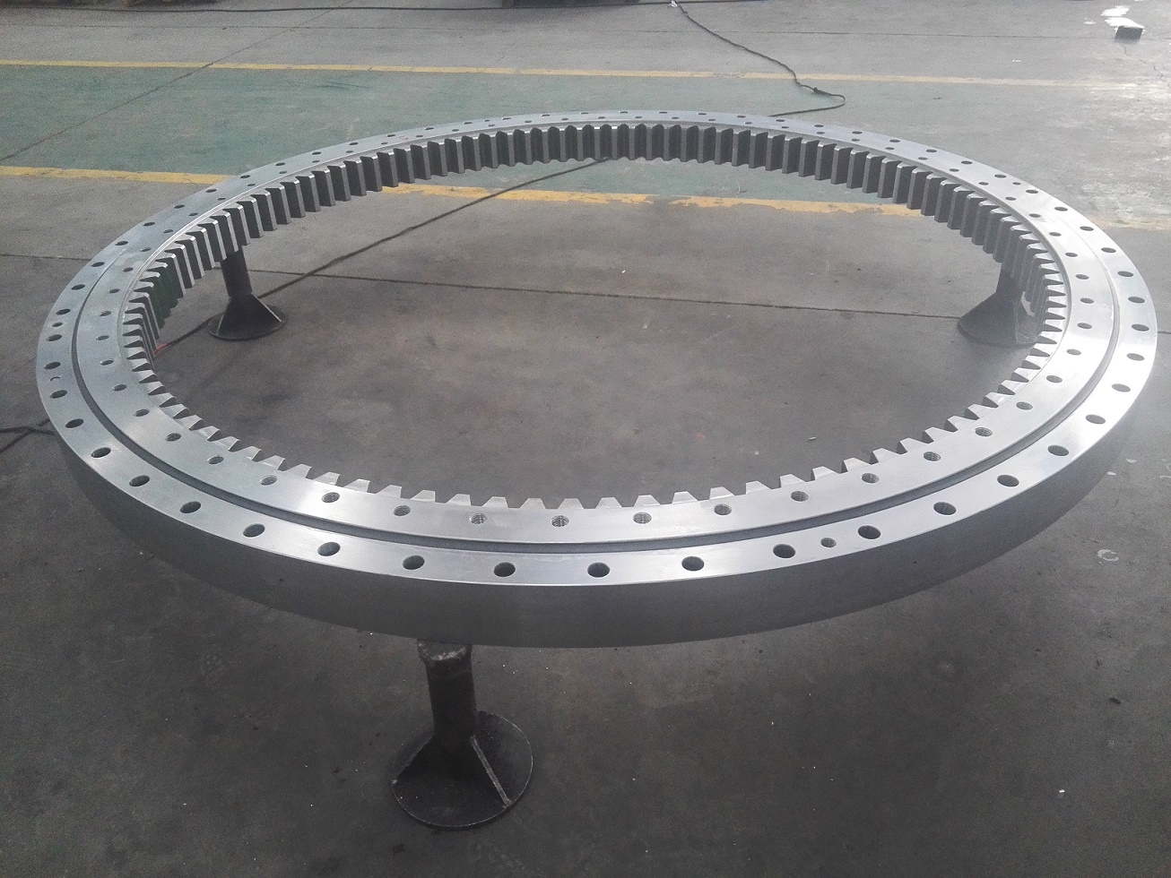The installation order of the slewing bearing is very important